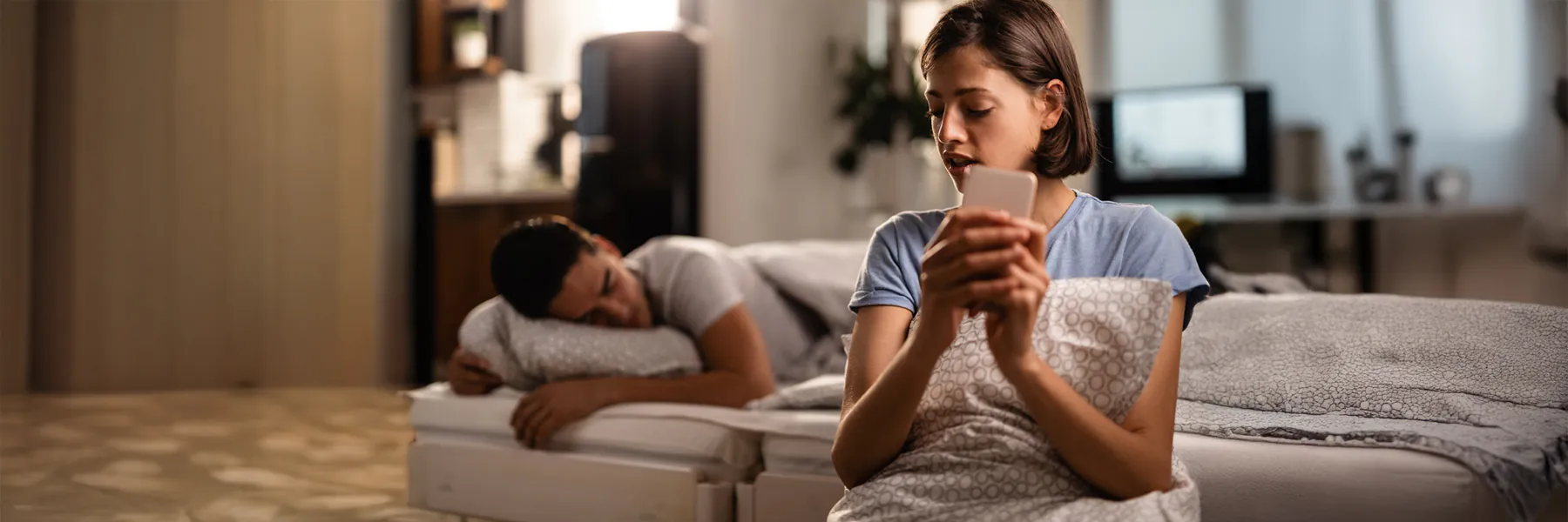 Evli Kadınlarda Aldatma Belirtileri: Eşiniz Sizi Aldatıyor mu?